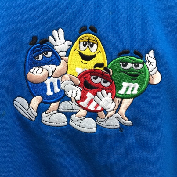 Men’s EUC M & M’s Blue Embroidered Sweatshirt Sz M or OVERSIZED WOMEN’s - Picture 3 of 9